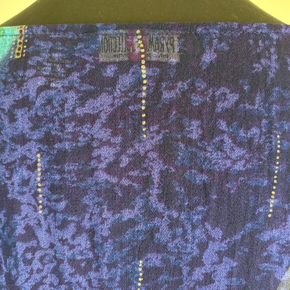 The Pyramid Collection Asymmetrical Crinkle Multicolor Textured Tunic One Size - Picture 7 of 12